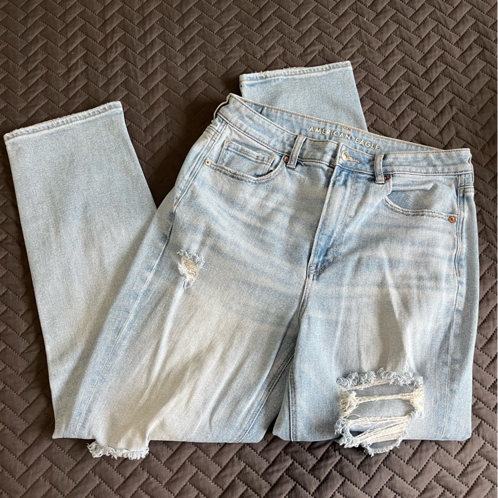 American Eagle Outfitters Light Blue Denim Jeans